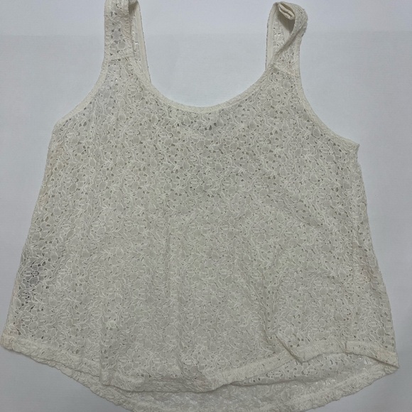 Abercrombie & Fitch - lace and Jewell top - size M - Picture 9 of 9